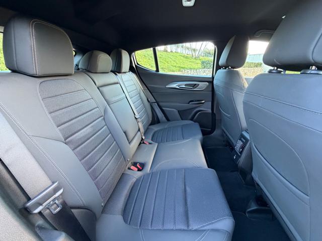 ALFA ROMEO Tonale usata, con Sedile posteriore sdoppiato