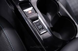 PEUGEOT 2008 usata, con Touch screen