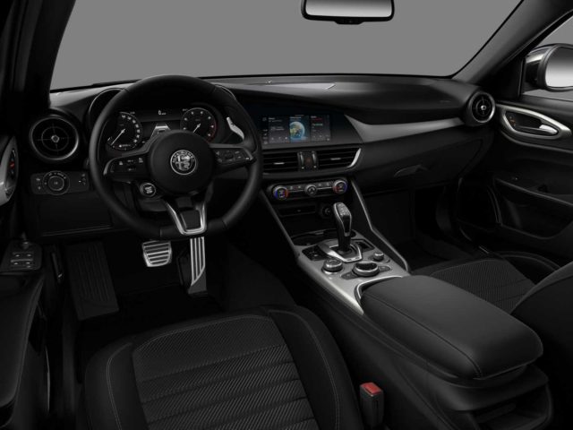 ALFA ROMEO Giulia usata, con Autoradio