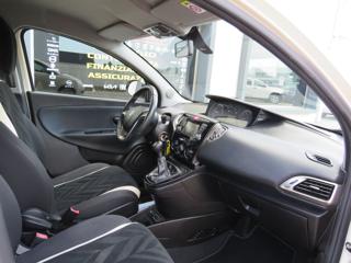 LANCIA Ypsilon usata, con Servosterzo