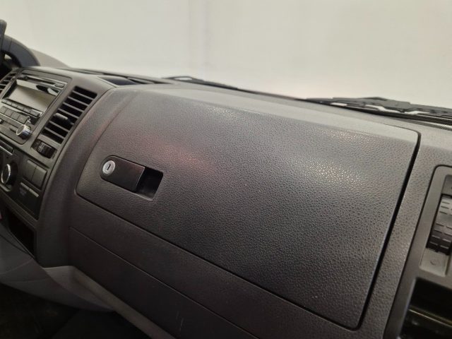 VOLKSWAGEN Transporter usata 26