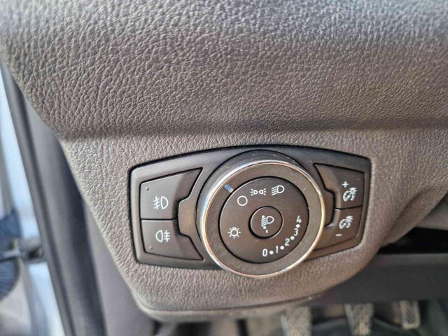 FORD Transit Courier usata, con Bluetooth