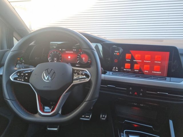 VOLKSWAGEN Golf usata, con Cruise Control
