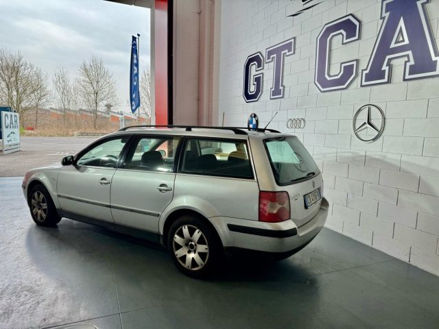 VOLKSWAGEN Passat usata, con Airbag laterali
