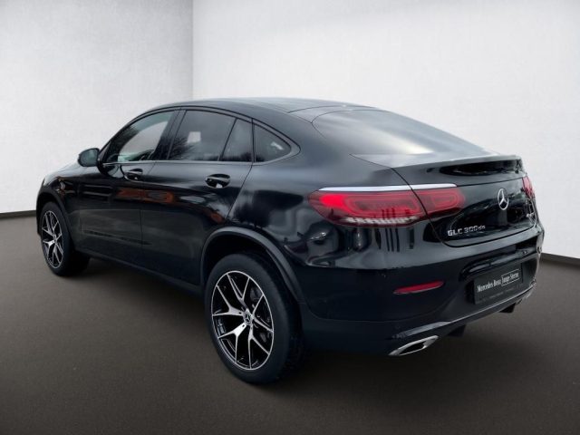 MERCEDES-BENZ GLC 300 usata, con Airbag