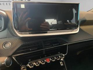 PEUGEOT 2008 usata, con Specchietti laterali elettrici