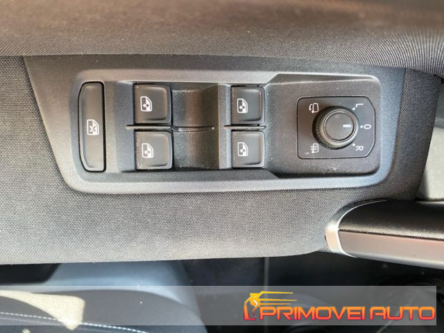 VOLKSWAGEN Touran usata, con Sensore di pioggia