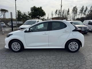 TOYOTA Yaris 1.5 Hybrid 5 porte Business km 9800!!!!