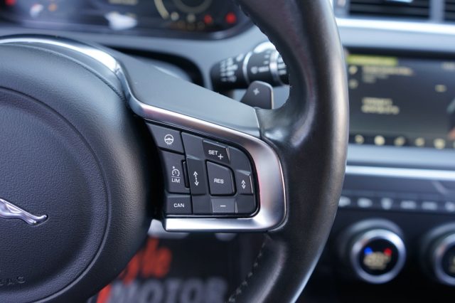 JAGUAR E-Pace usata 36