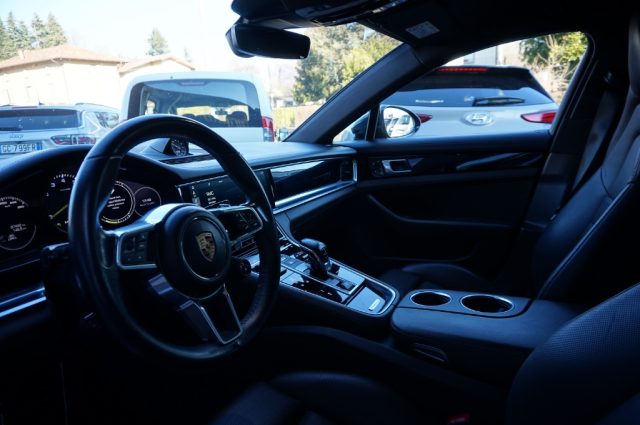 PORSCHE Panamera usata, con Autoradio