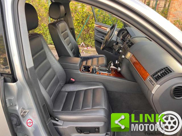 VOLKSWAGEN Touareg usata, con Controllo trazione