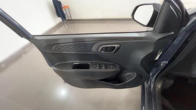 HYUNDAI i10 usata, con Park Distance Control