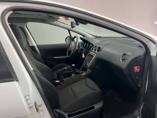 PEUGEOT 308 usata, con Boardcomputer