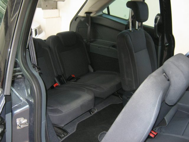 FORD C-Max usata, con Bluetooth