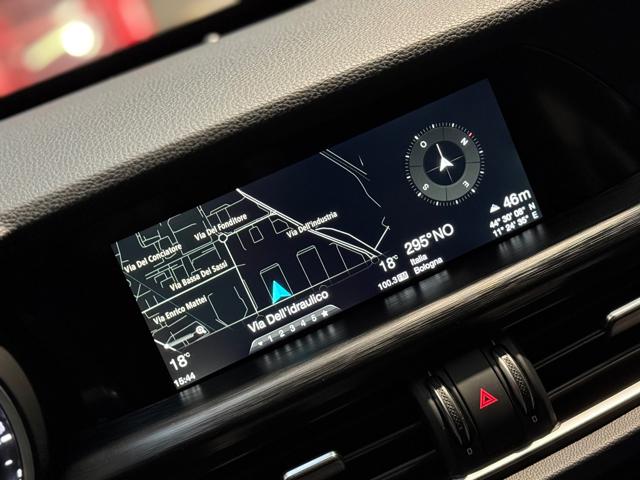 ALFA ROMEO Stelvio usata, con Interni in pelle