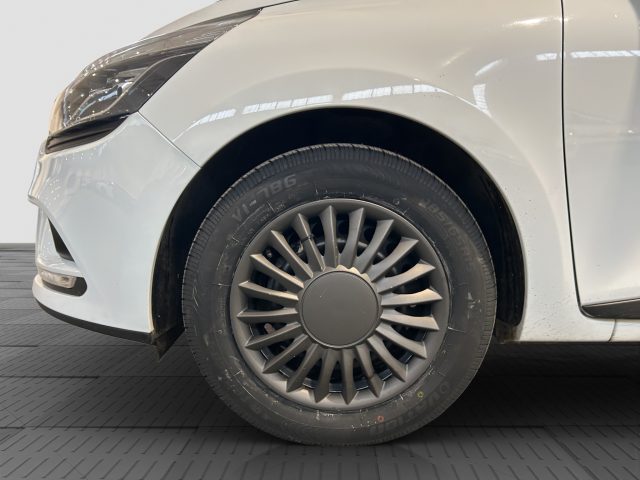 RENAULT Clio usata 17