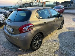 PEUGEOT 208 usata, con Airbag Passeggero