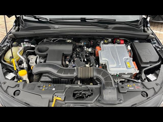 RENAULT Clio usata, con Hill holder