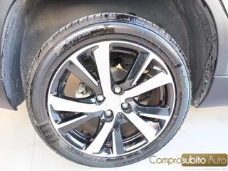 PEUGEOT 2008 usata, con Sedile posteriore sdoppiato