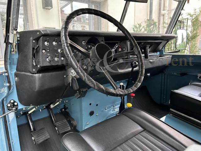 LAND ROVER Defender usata 5