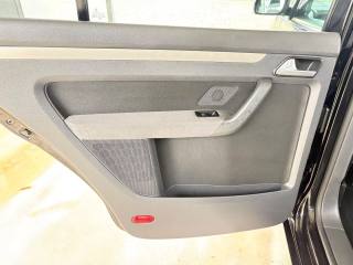 VOLKSWAGEN Touran usata 36