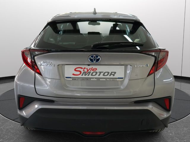 TOYOTA C-HR usata, con Autoradio digitale