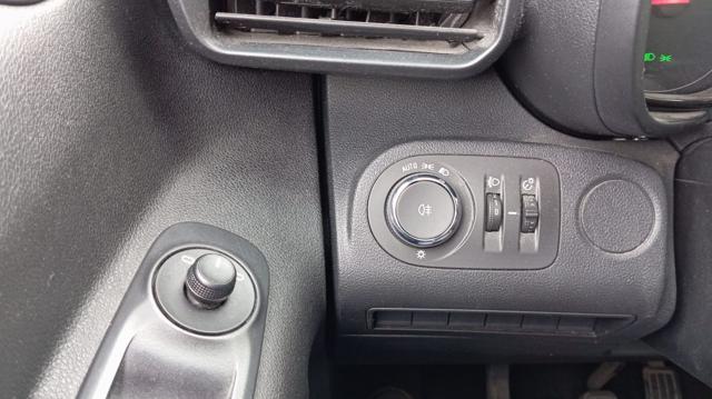 OPEL Combo usata 17