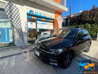 VOLKSWAGEN Tiguan usata, con Sensori di parcheggio anteriori