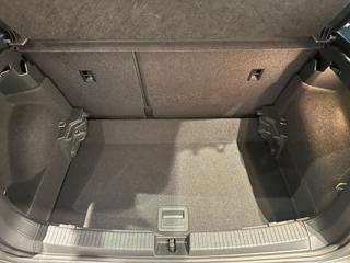 VOLKSWAGEN T-Cross usata, con USB