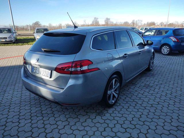 PEUGEOT 308 usata, con Alzacristalli elettrici
