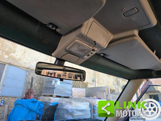 LAND ROVER Discovery usata 13