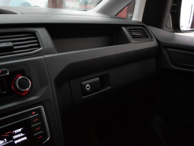 VOLKSWAGEN Caddy usata 35