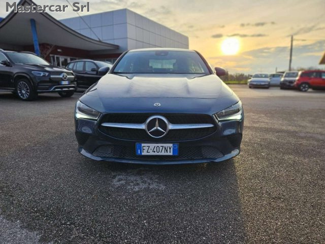 MERCEDES-BENZ CLA 200 usata, con Airbag laterali