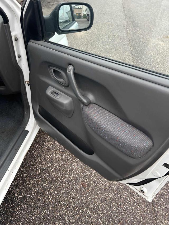 SUZUKI Ignis usata 12