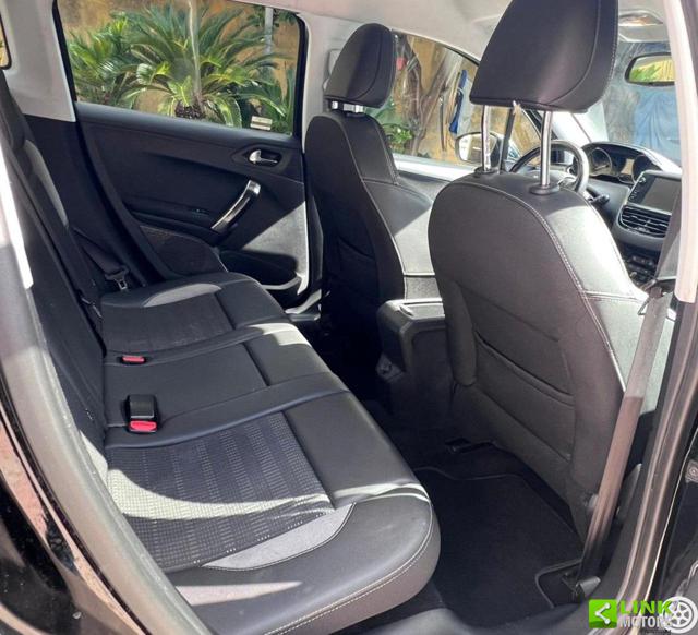 PEUGEOT 2008 usata, con Vetri oscurati