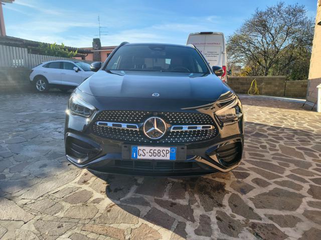 MERCEDES-BENZ GLA 180 usata, con Airbag