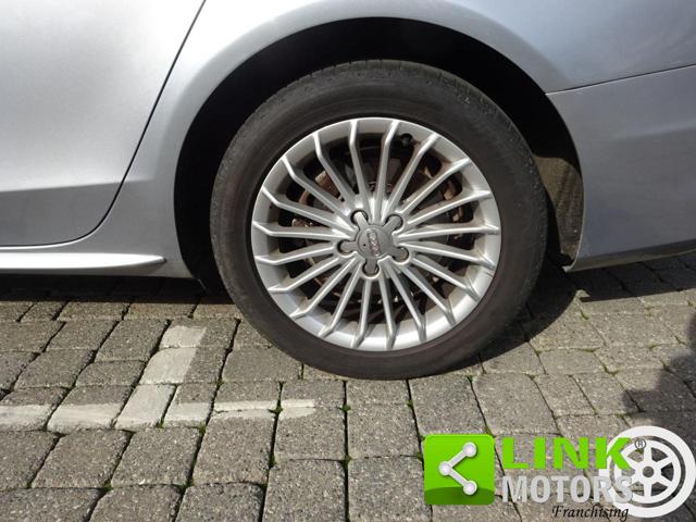 AUDI A4 usata, con Leve al volante
