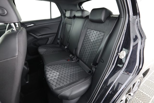 VOLKSWAGEN T-Cross usata 9
