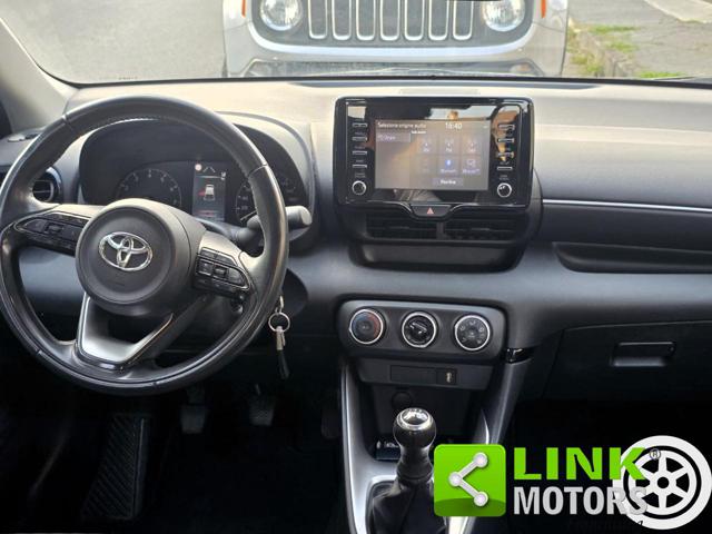 TOYOTA Yaris usata, con Touch screen