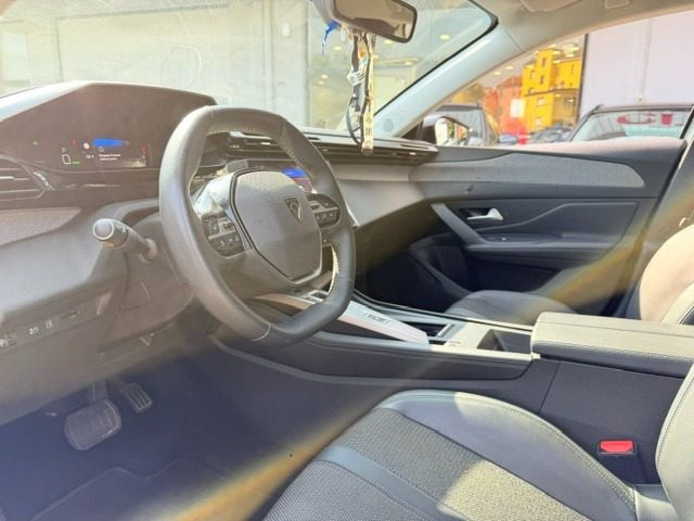 PEUGEOT 308 usata, con Autoradio