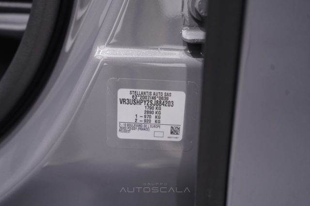 PEUGEOT 2008 usata, con Android Auto