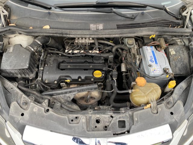 OPEL Corsa usata, con Bluetooth