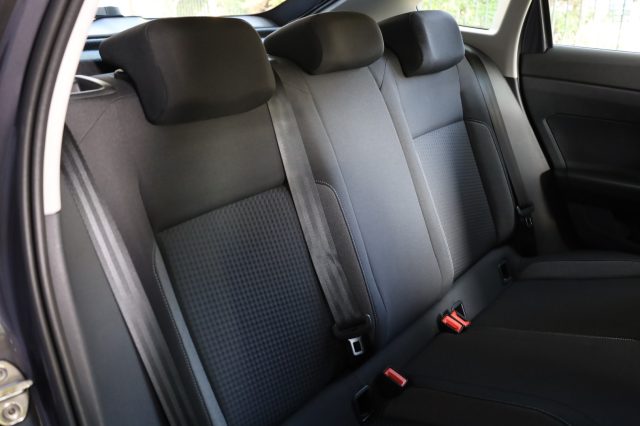 VOLKSWAGEN Taigo usata 82