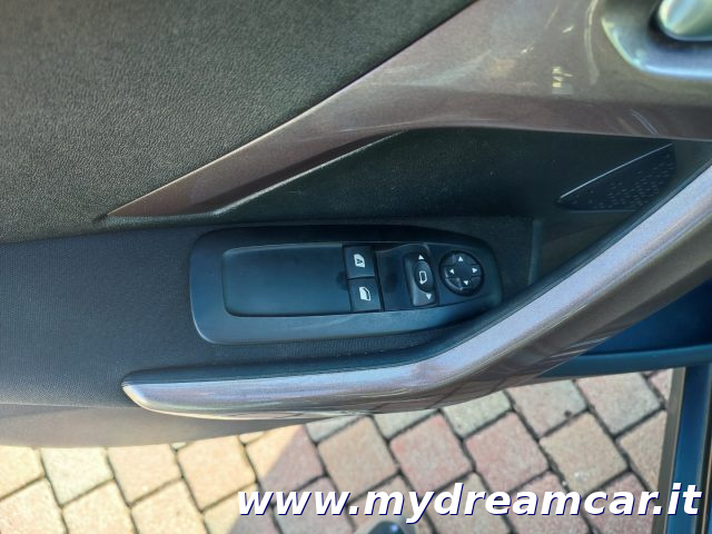 PEUGEOT 2008 usata 28