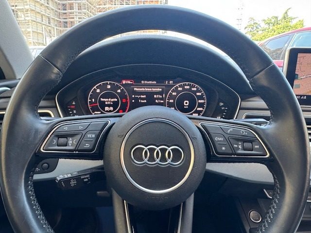 AUDI A4 usata, con Autoradio
