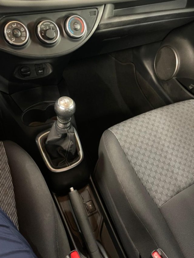 TOYOTA Yaris usata, con Bluetooth