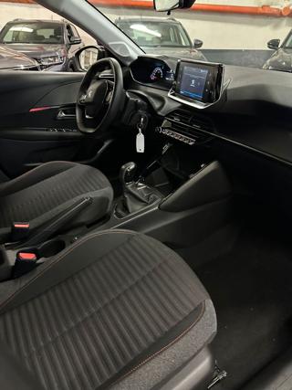 PEUGEOT 208 usata, con Volante in pelle