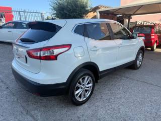 NISSAN Qashqai usata, con Autoradio