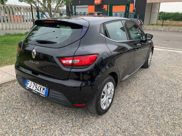 RENAULT Clio usata, con Alzacristalli elettrici