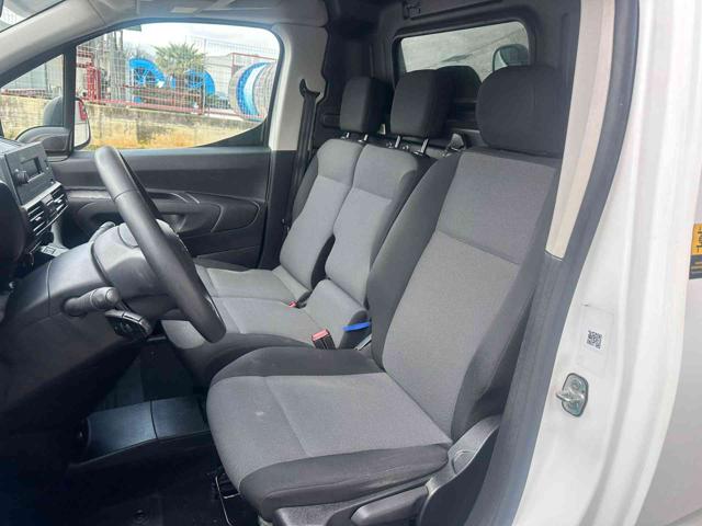 TOYOTA Proace City usata, con Autoradio